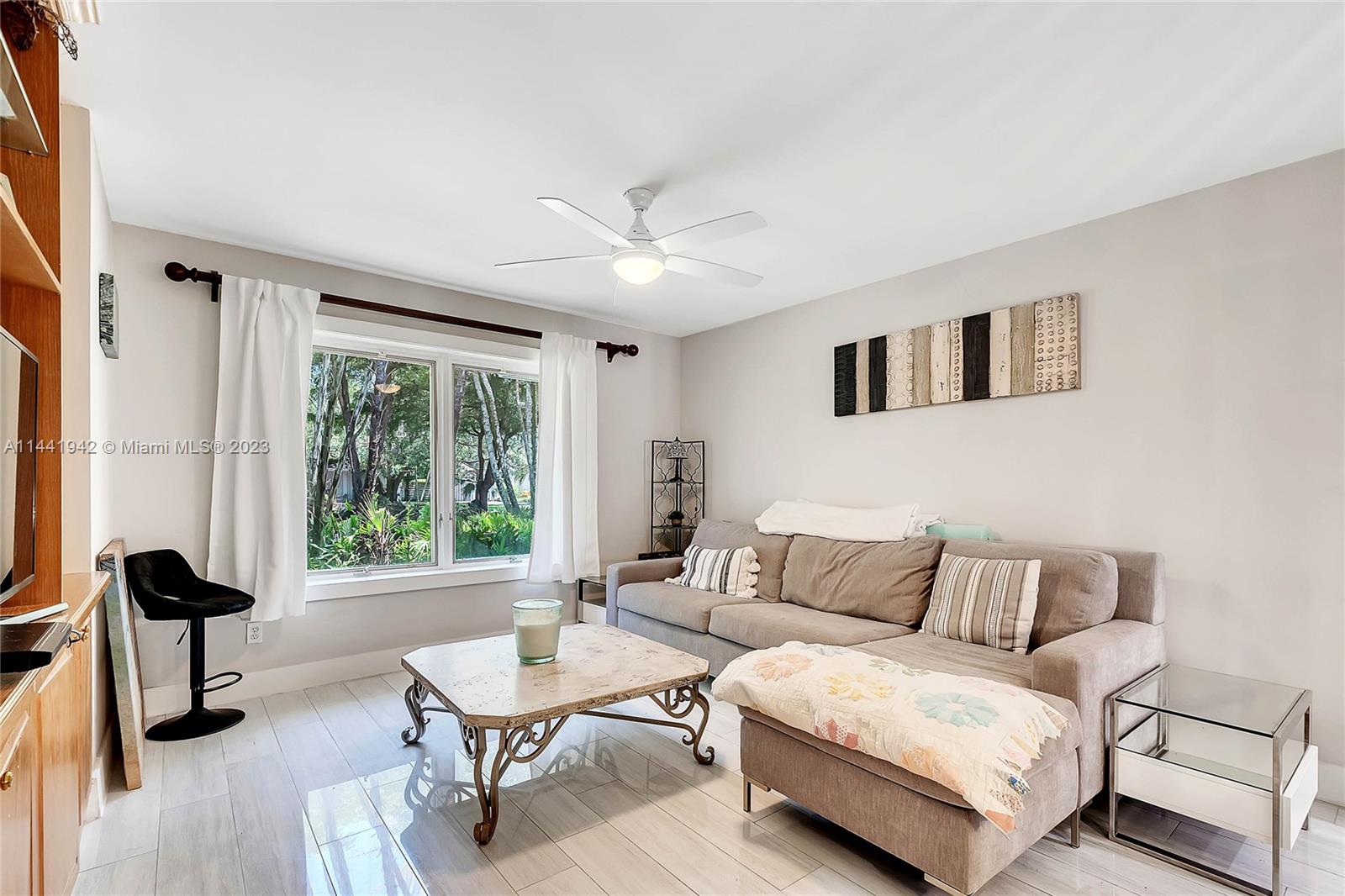 SUBURBAN ESTATES - Residential