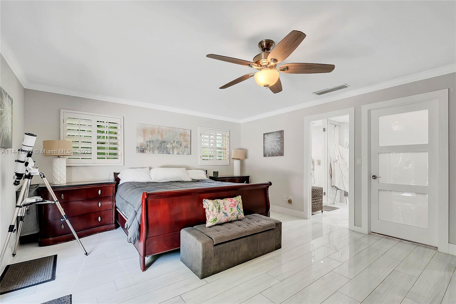 SUBURBAN ESTATES - Residential