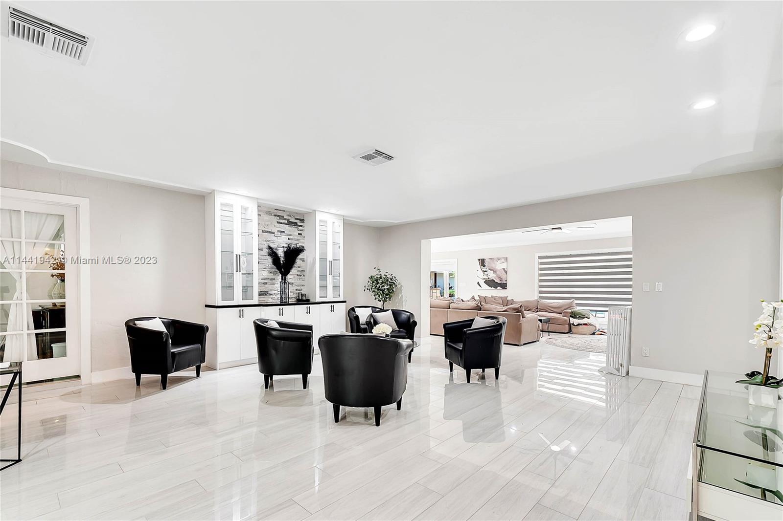 SUBURBAN ESTATES - Residential