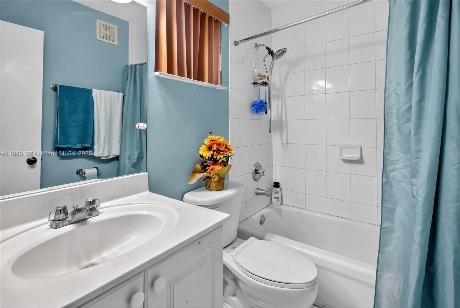BONITA GOLF VIEW TOWNVILL - Residential