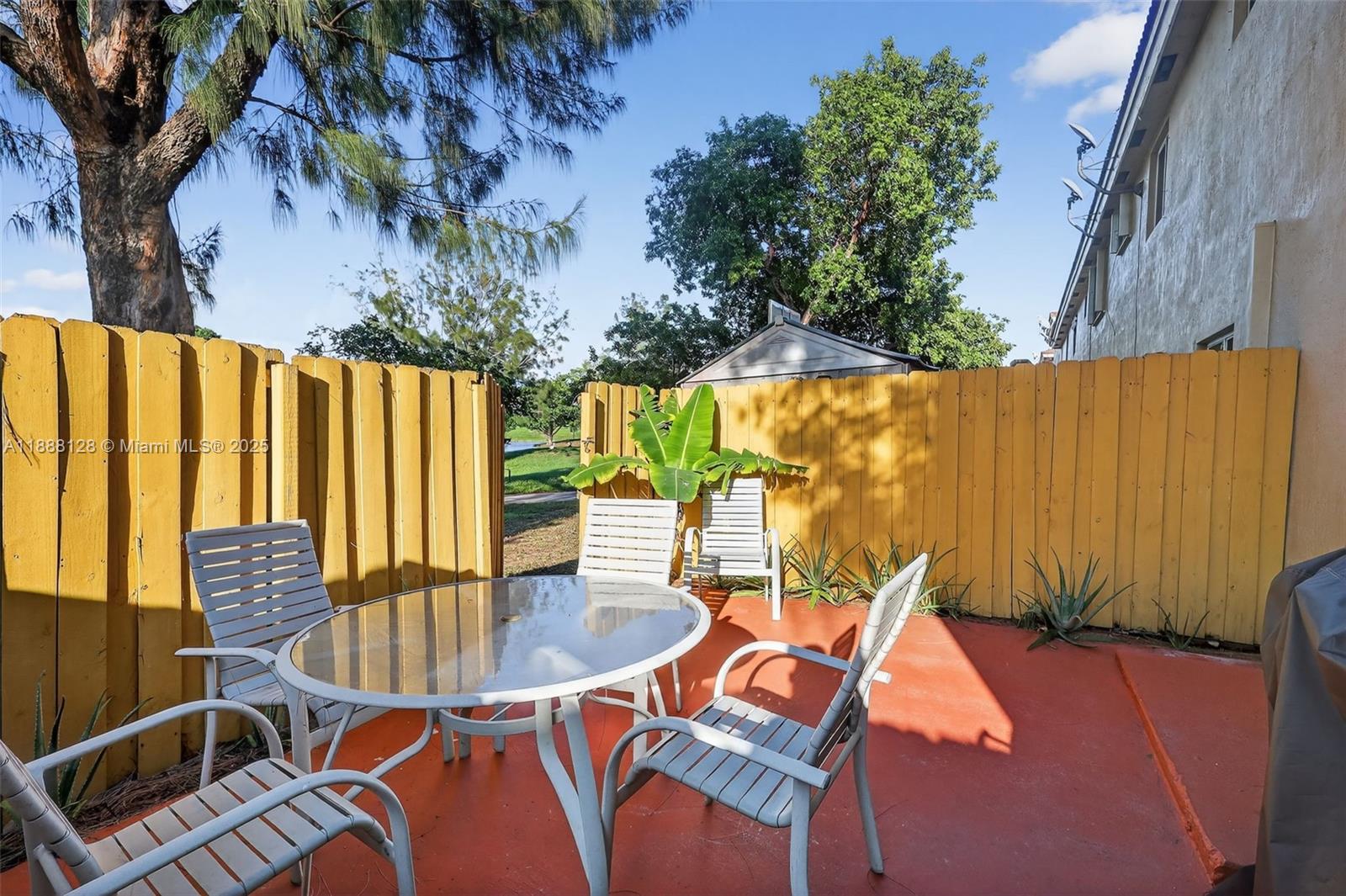 BONITA GOLF VIEW TOWNVILL - Residential