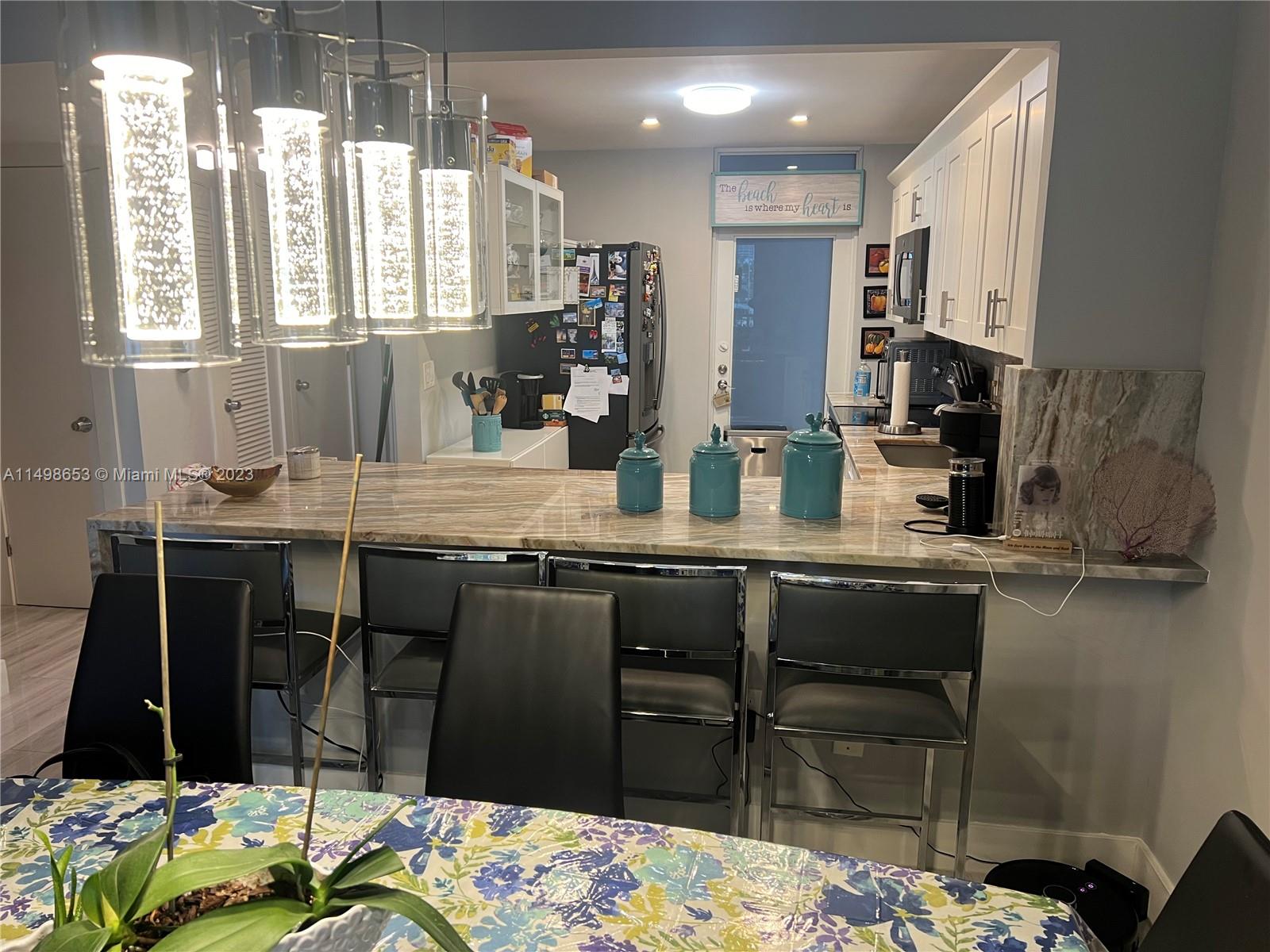 PARADISE TOWERS CO-OP - Residential