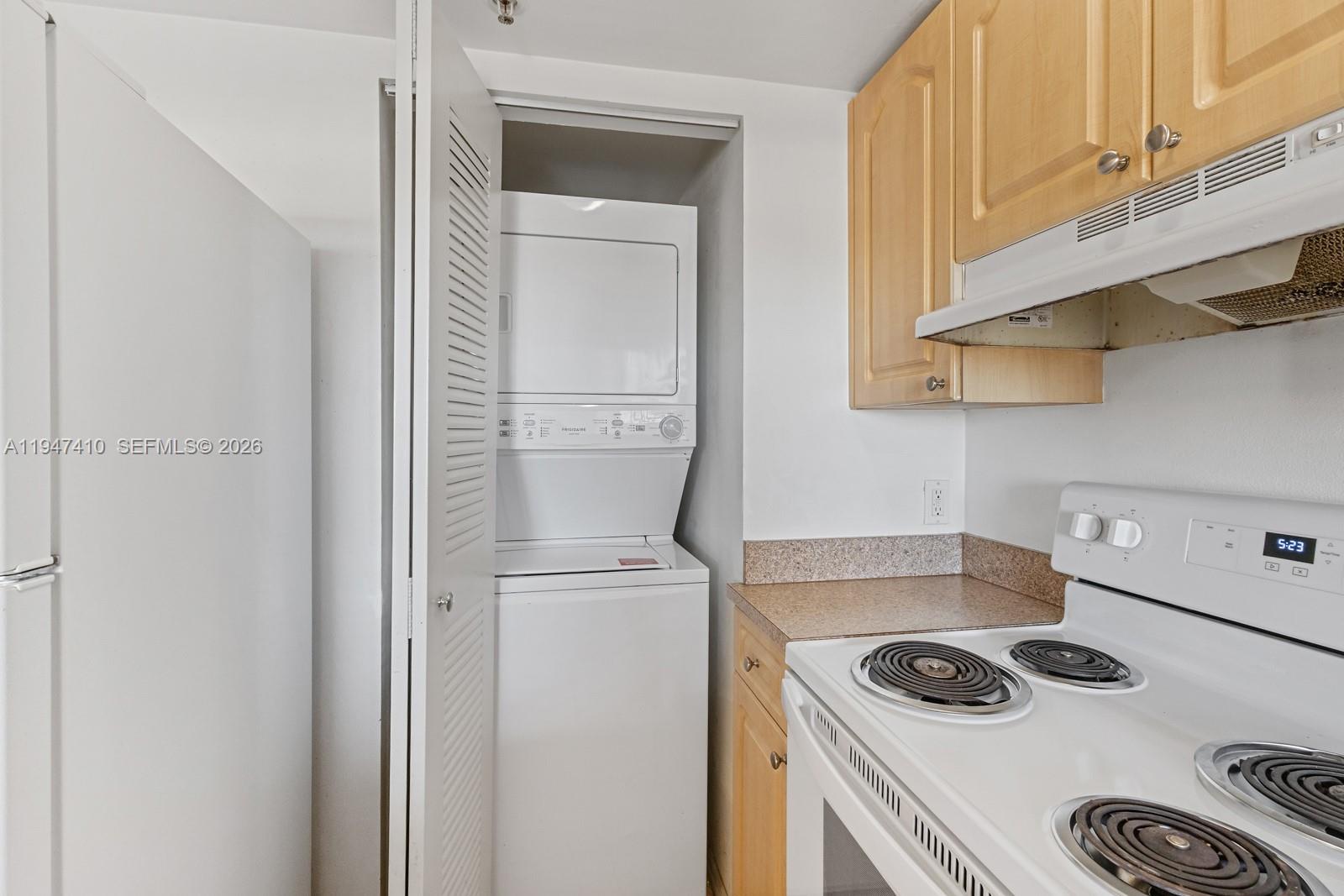 THE CITADEL CONDO - Residential