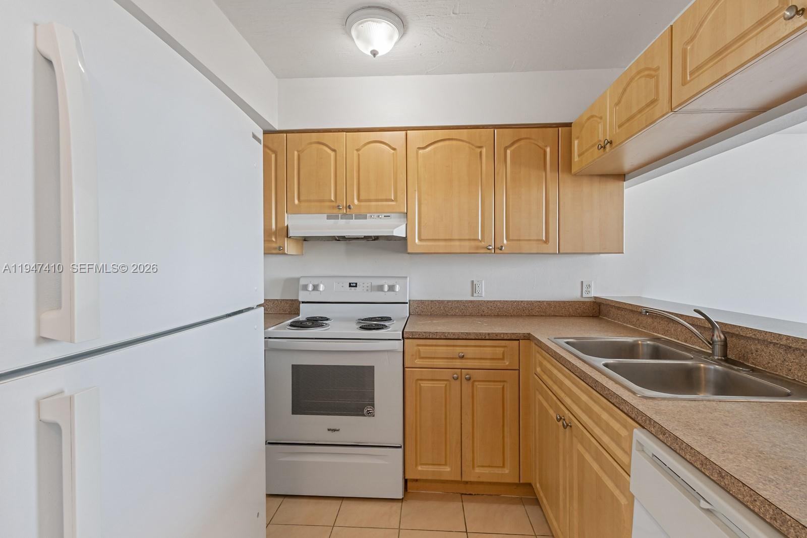 THE CITADEL CONDO - Residential