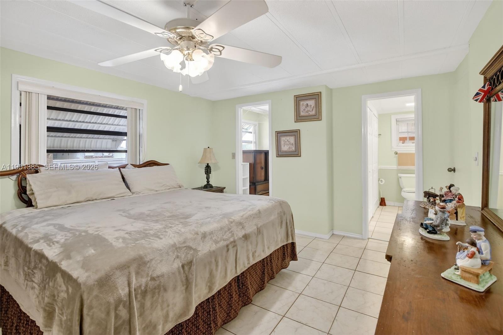 RAVENSWOOD ESTATES & MARI - Residential