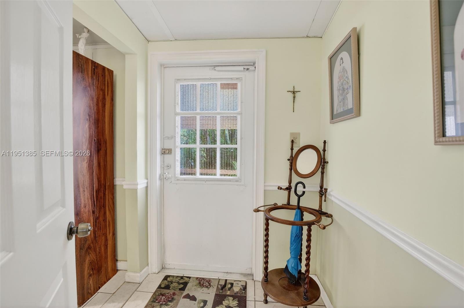 RAVENSWOOD ESTATES & MARI - Residential