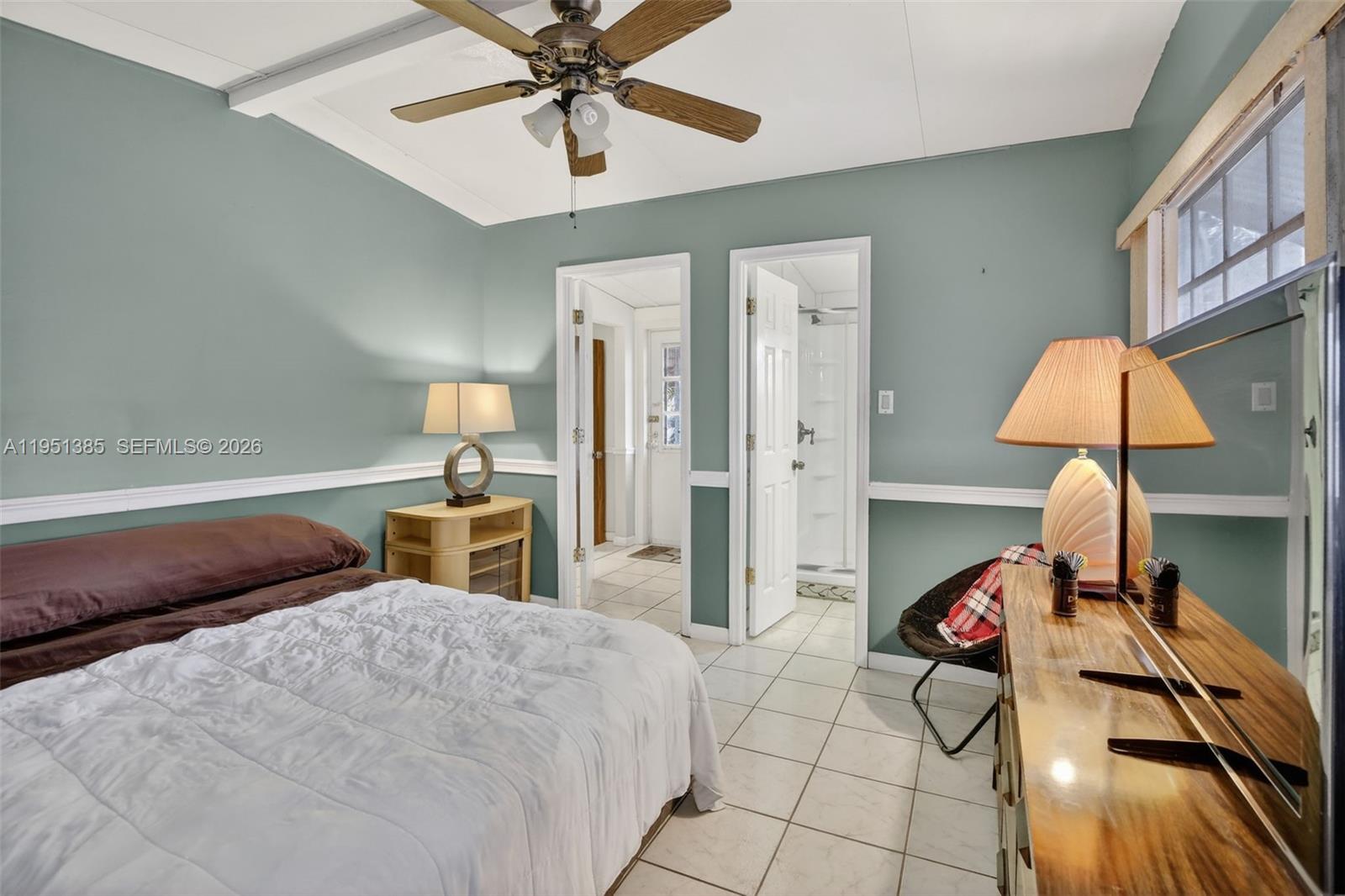 RAVENSWOOD ESTATES & MARI - Residential