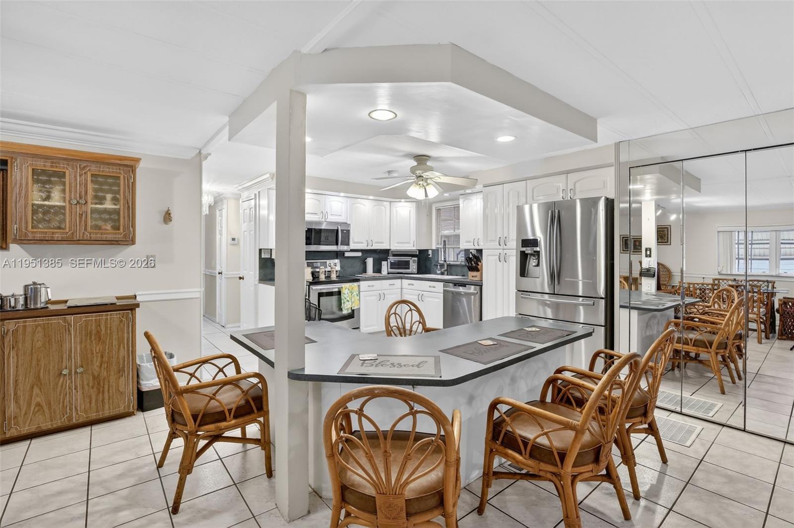 RAVENSWOOD ESTATES & MARI - Residential