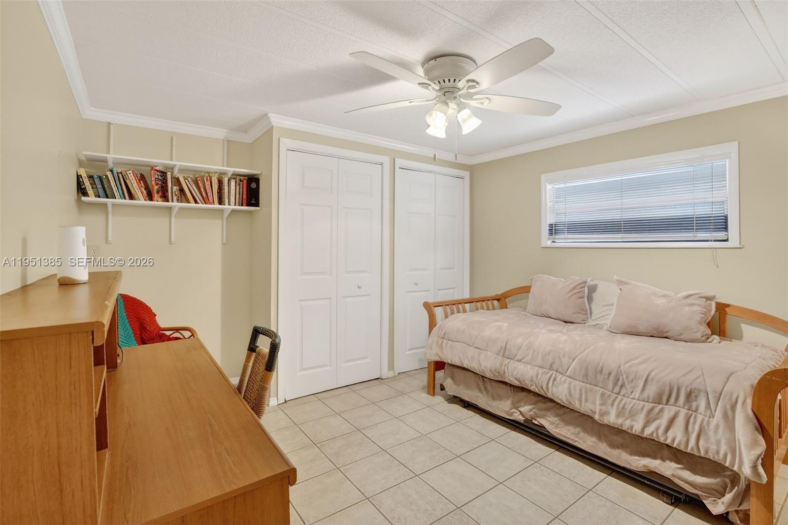 RAVENSWOOD ESTATES & MARI - Residential