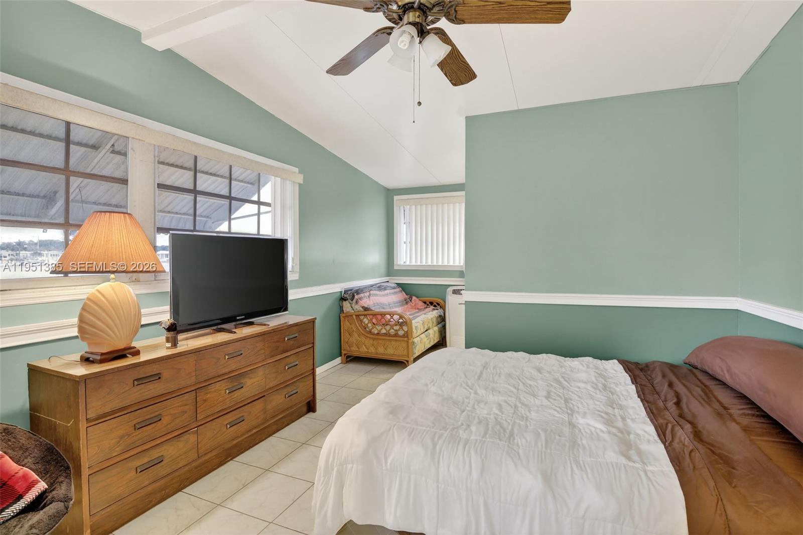 RAVENSWOOD ESTATES & MARI - Residential