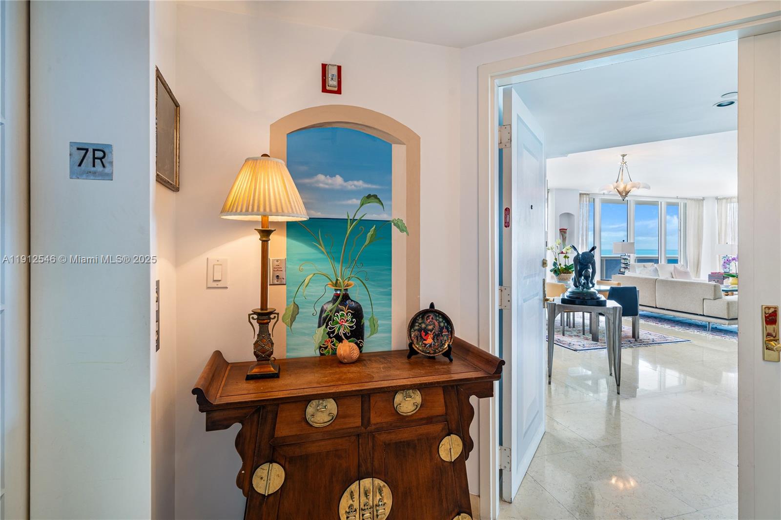 SOLIMAR CONDO - Residential