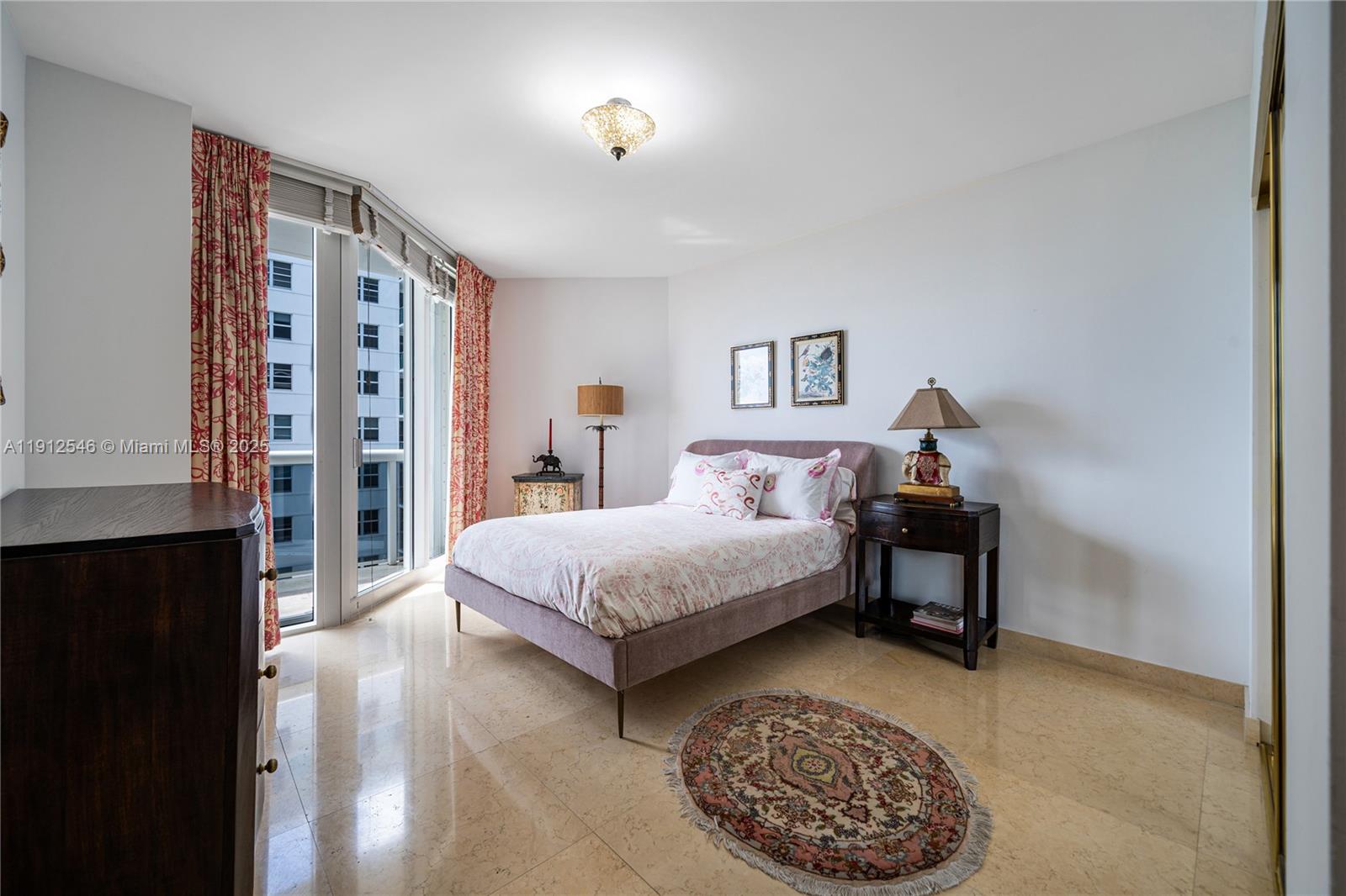 SOLIMAR CONDO - Residential