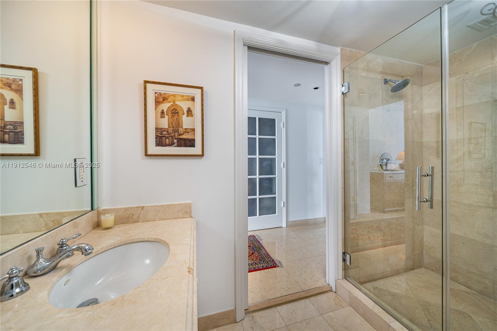 SOLIMAR CONDO - Residential