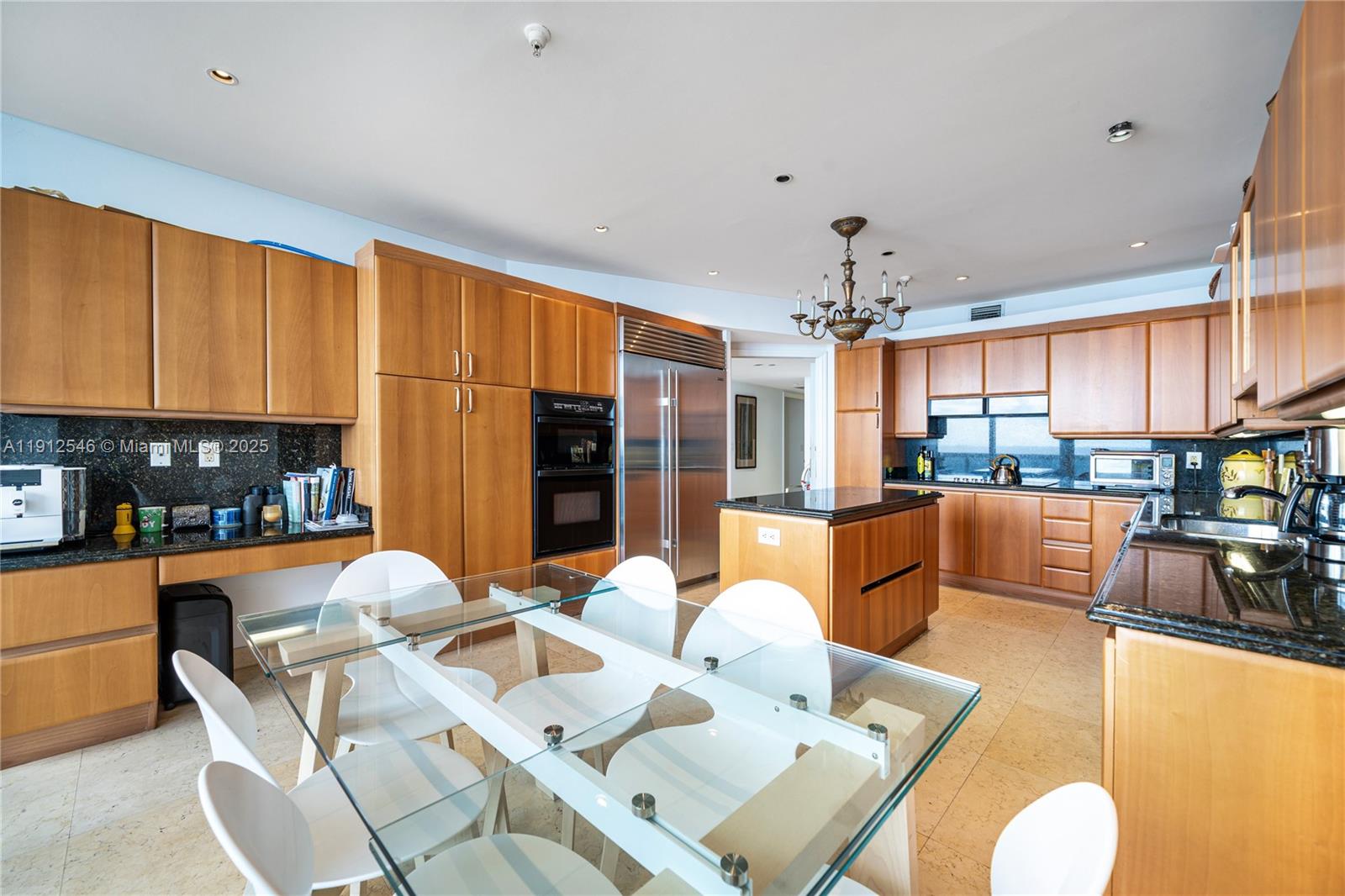 SOLIMAR CONDO - Residential