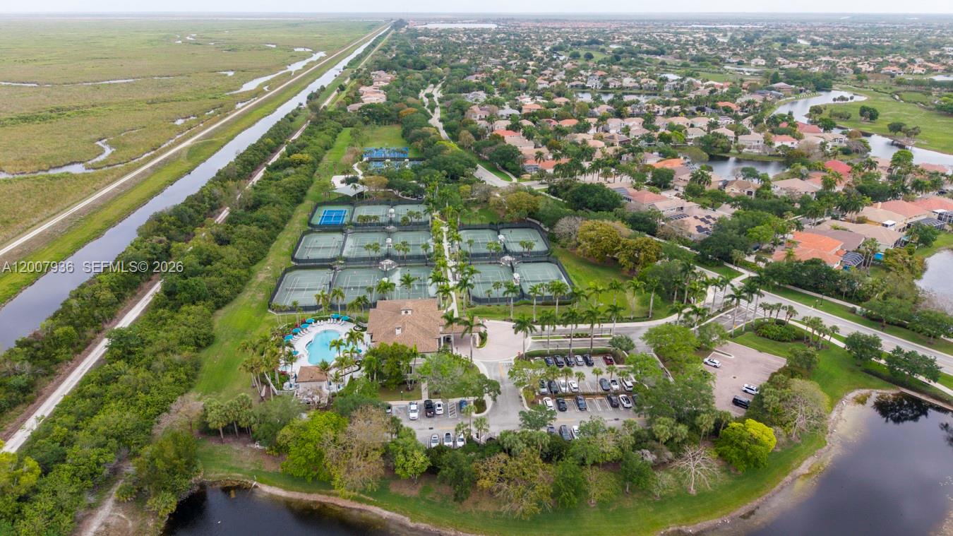 HERON BAY FOUR - Residential