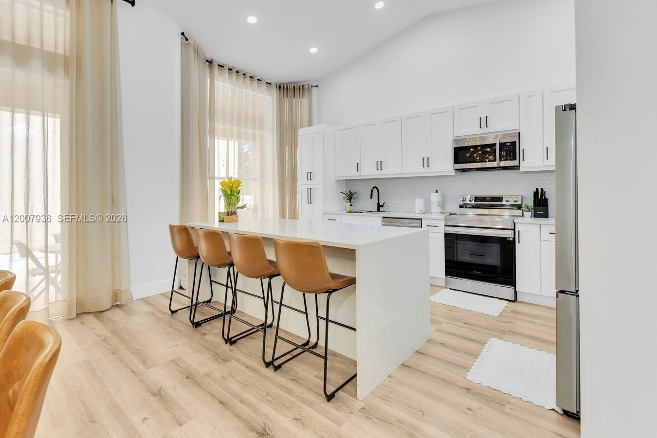 HERON BAY FOUR - Residential