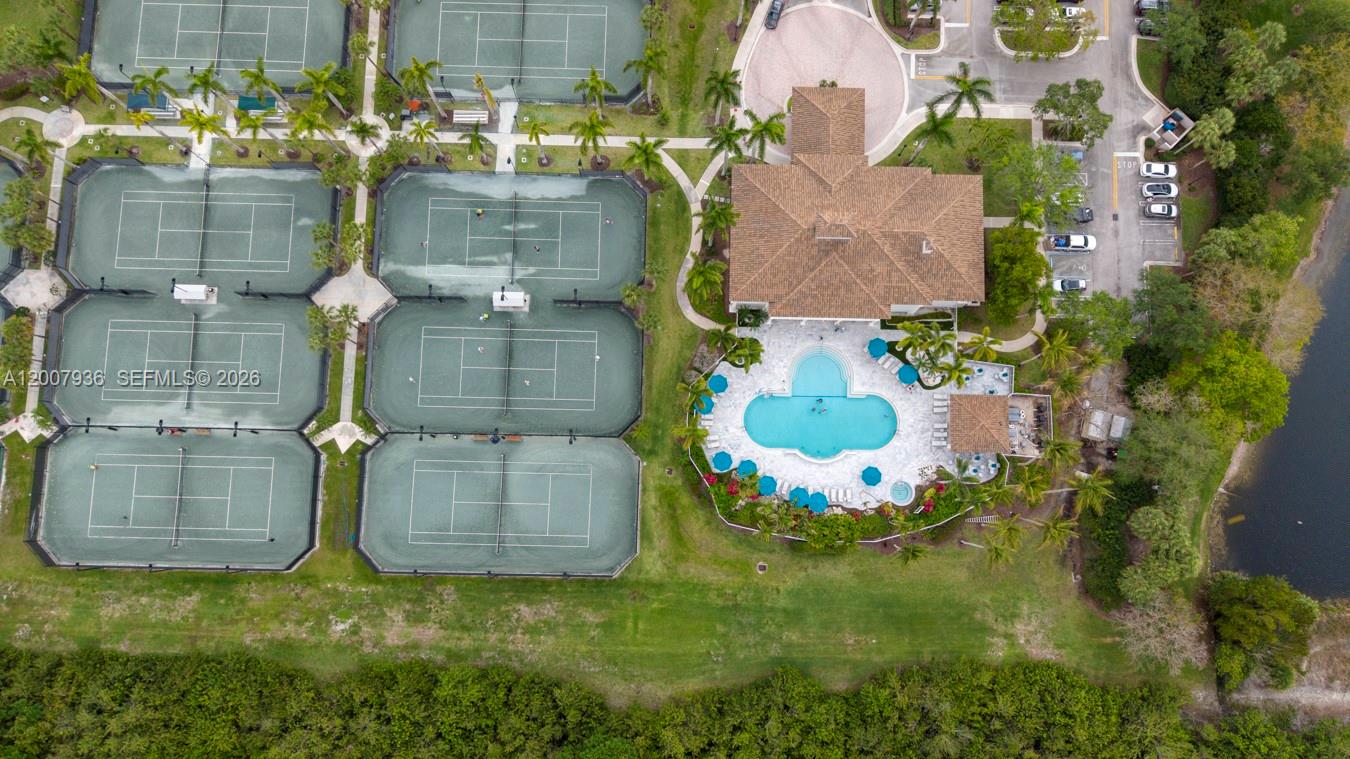 HERON BAY FOUR - Residential