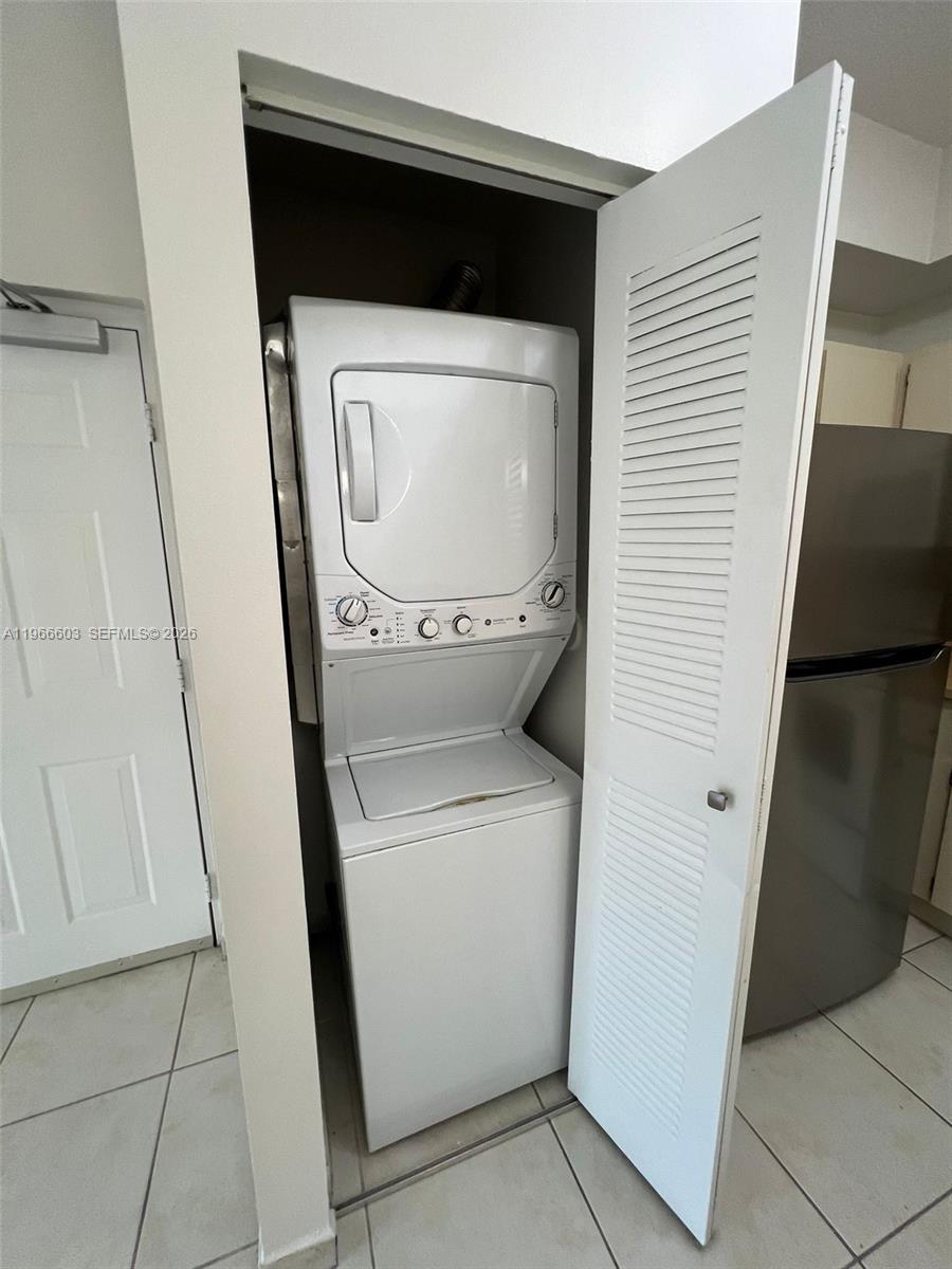 PALM GARDENS AT DORAL CON - Residential