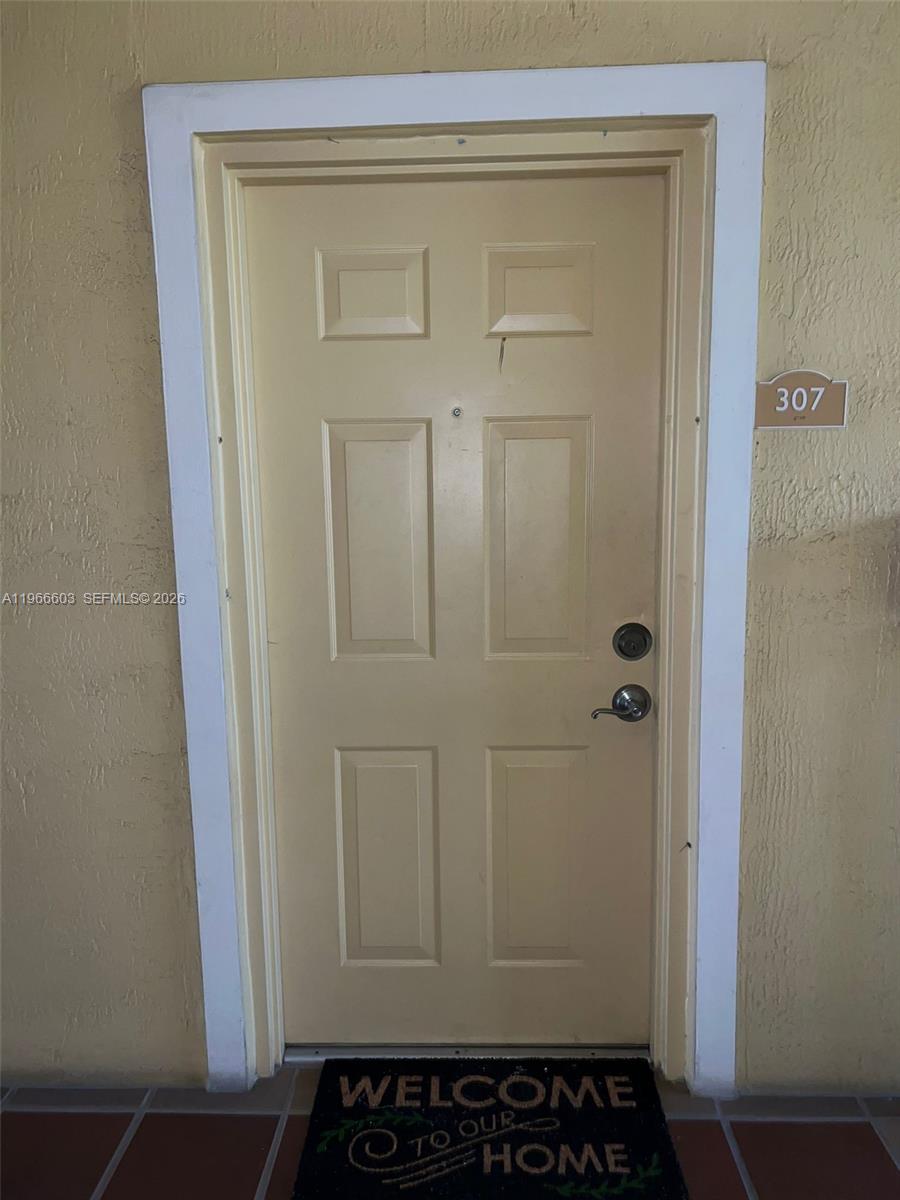 PALM GARDENS AT DORAL CON - Residential