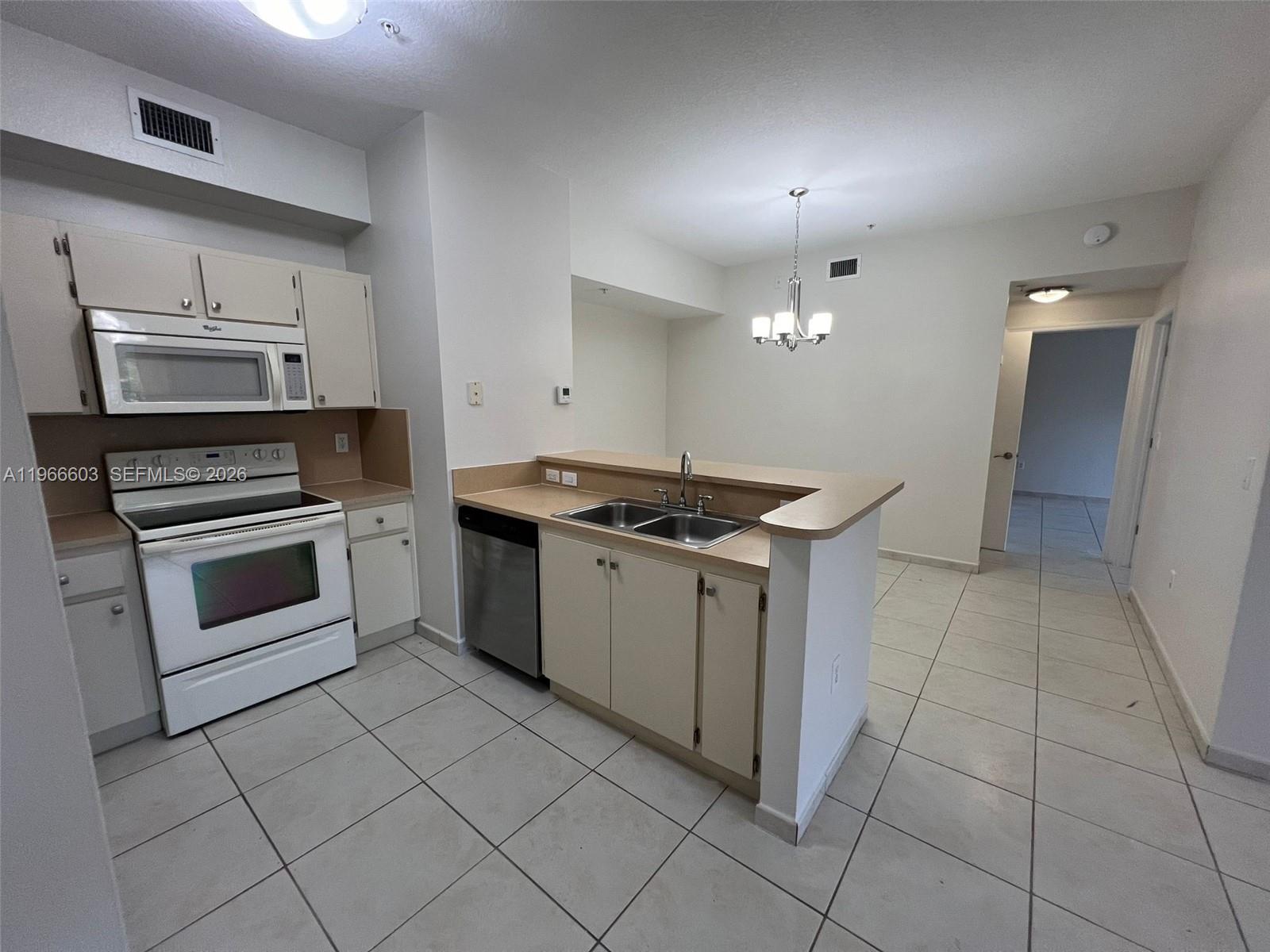 PALM GARDENS AT DORAL CON - Residential