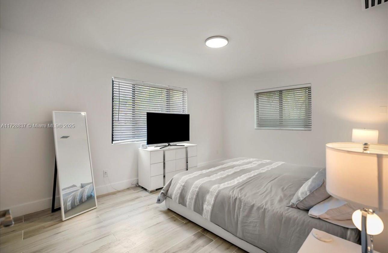 SHADOWLAWN EXTENSION SUB - Residential