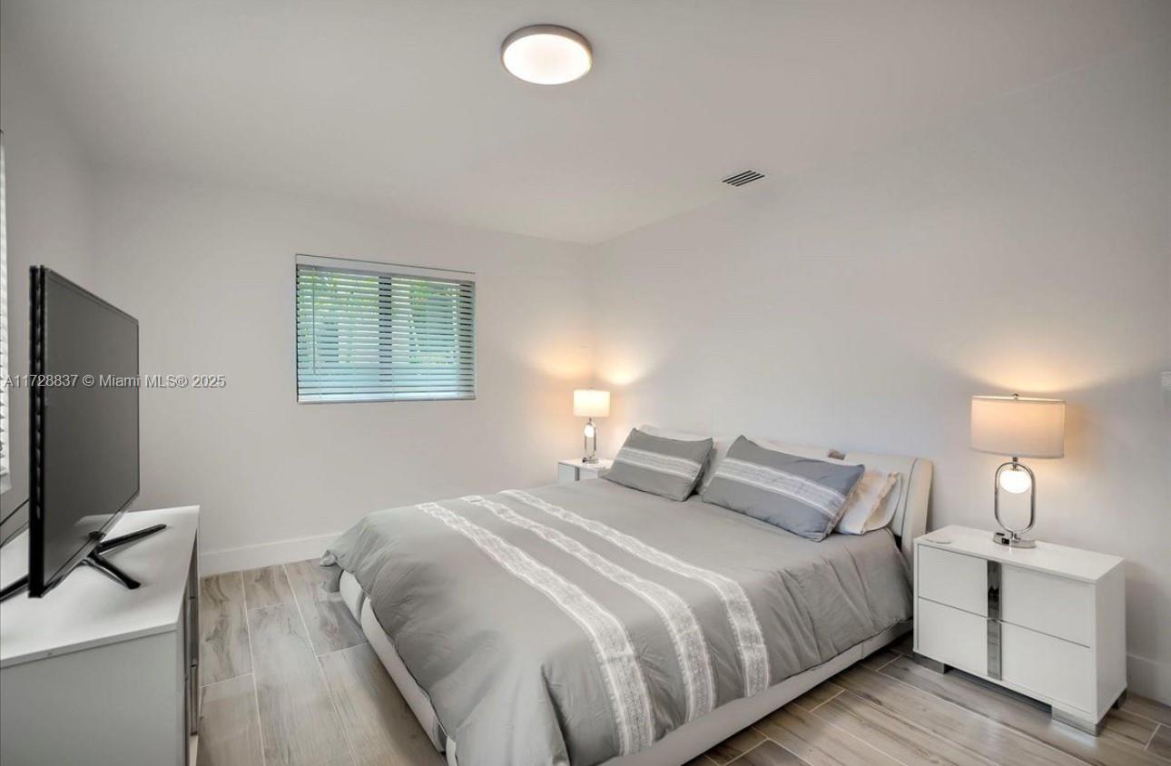 SHADOWLAWN EXTENSION SUB - Residential