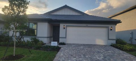 A home in Lauderdale Lakes