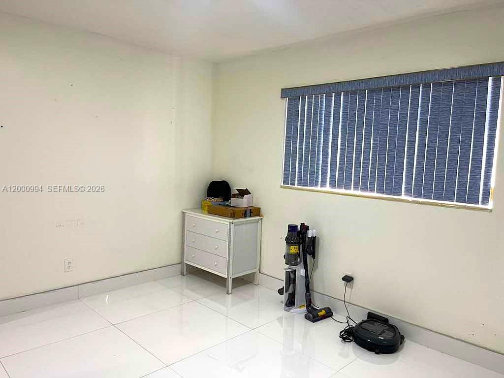 LAWN ACRES - Residential