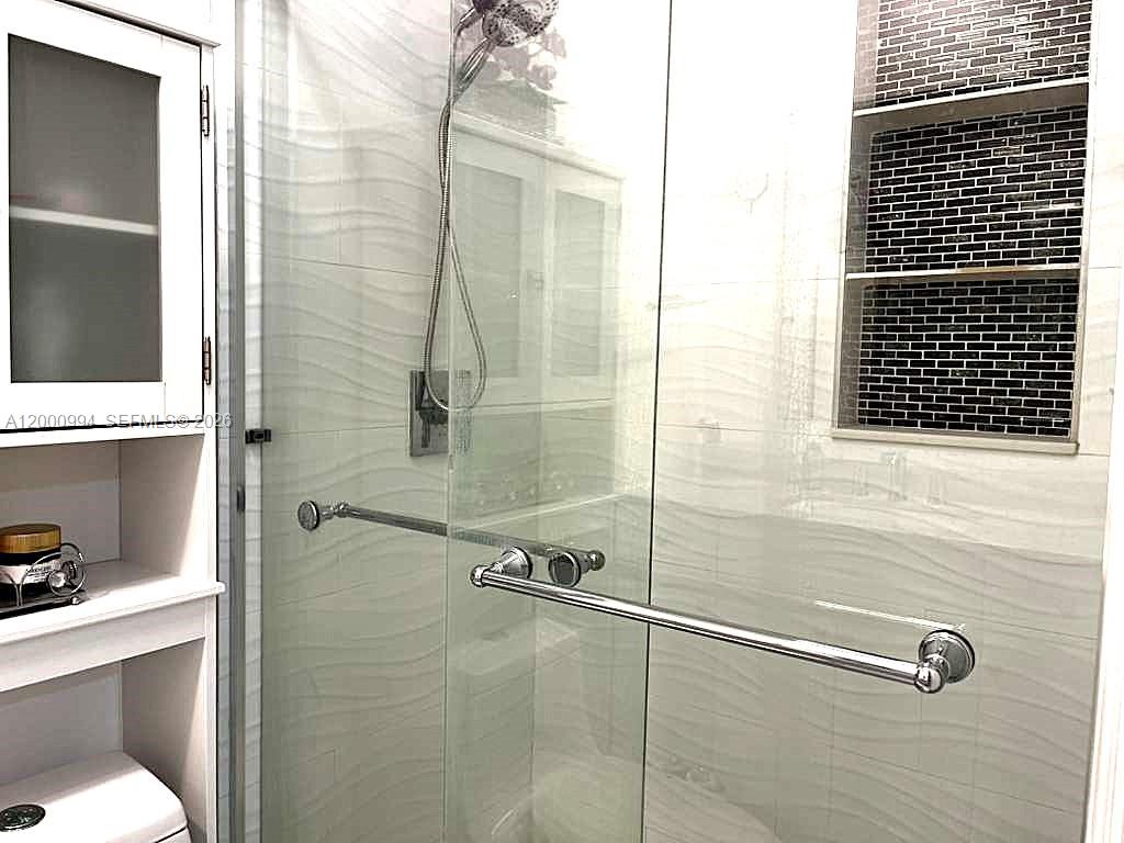 LAWN ACRES - Residential