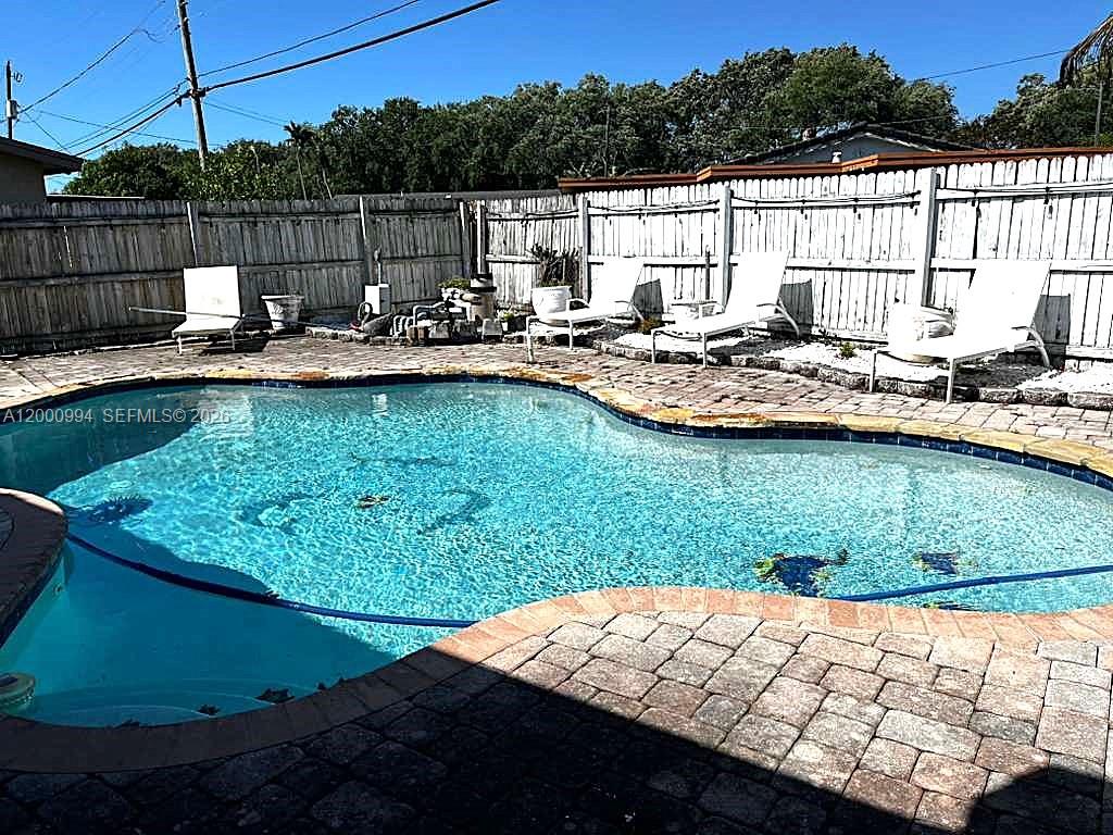 LAWN ACRES - Residential