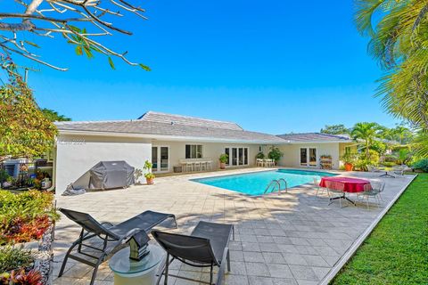 Single Family Residence in Coral Gables FL 12750 Red Rd Rd.jpg