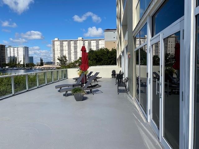 GOLDEN BAY CLUB CONDO - Residential Lease