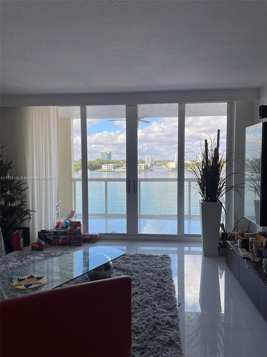 GOLDEN BAY CLUB CONDO - Residential Lease