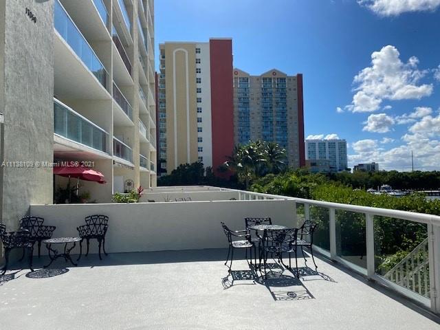 GOLDEN BAY CLUB CONDO - Residential Lease