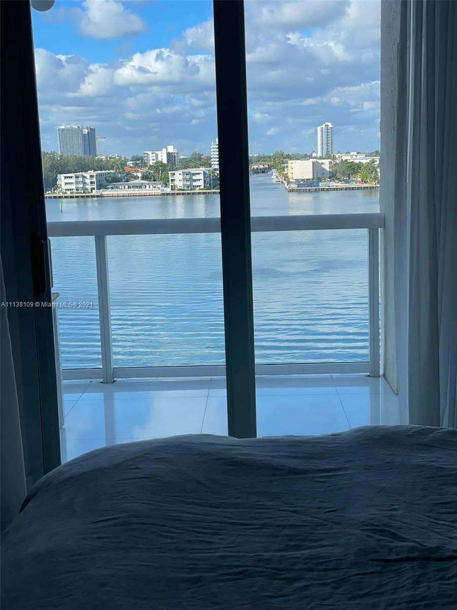 GOLDEN BAY CLUB CONDO - Residential Lease