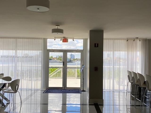 GOLDEN BAY CLUB CONDO - Residential Lease