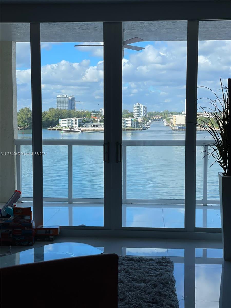 GOLDEN BAY CLUB CONDO - Residential Lease