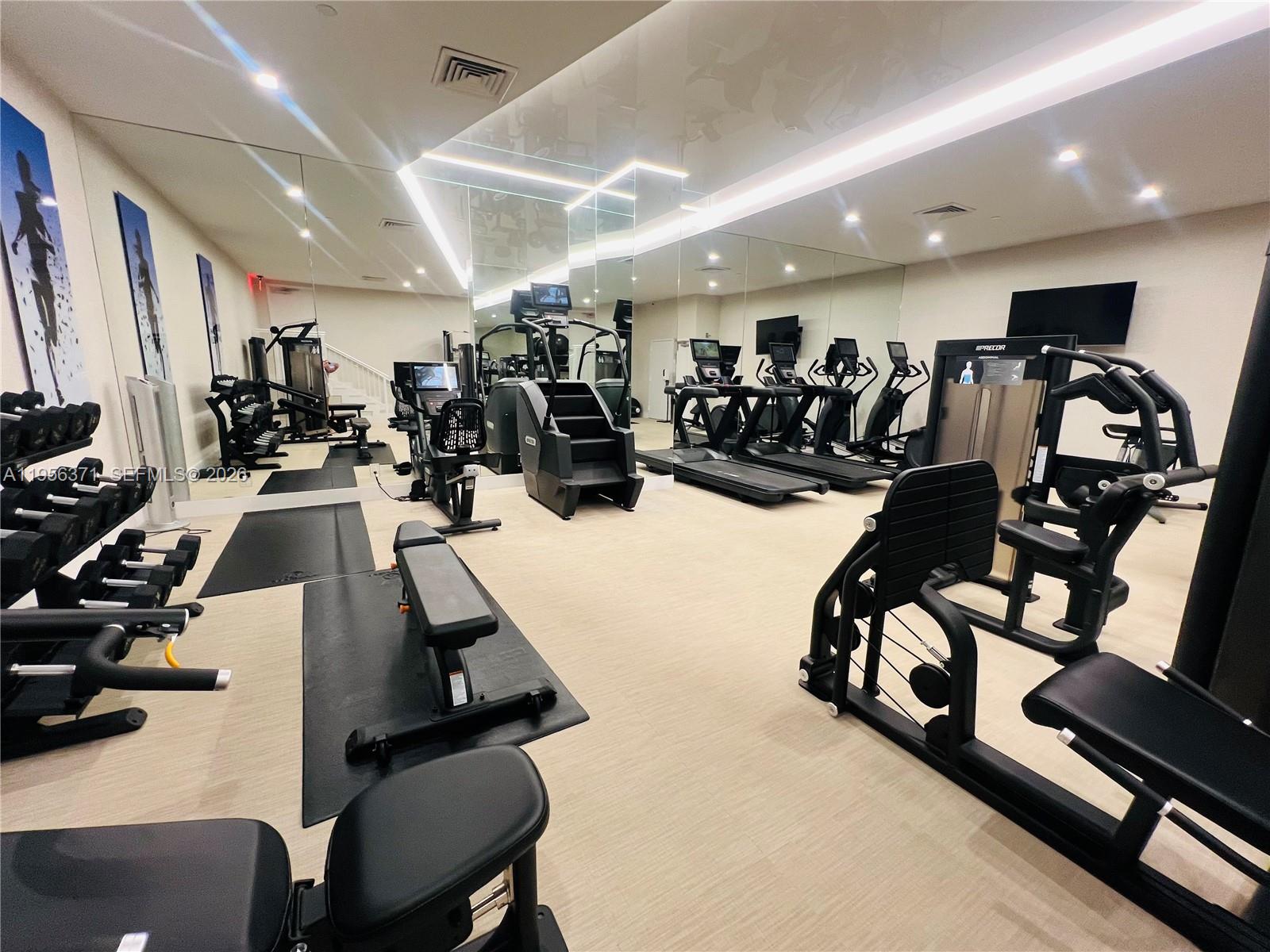 HARBORSIDE AT THE WATERWA - Residential