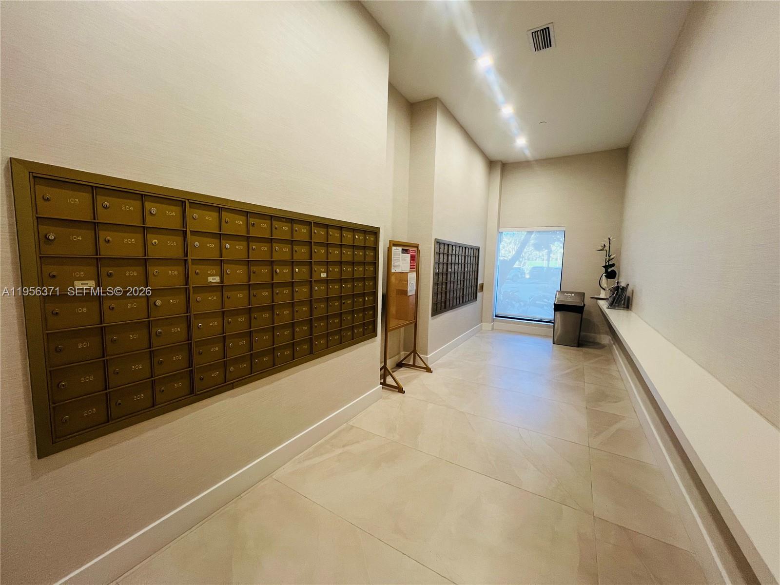 HARBORSIDE AT THE WATERWA - Residential