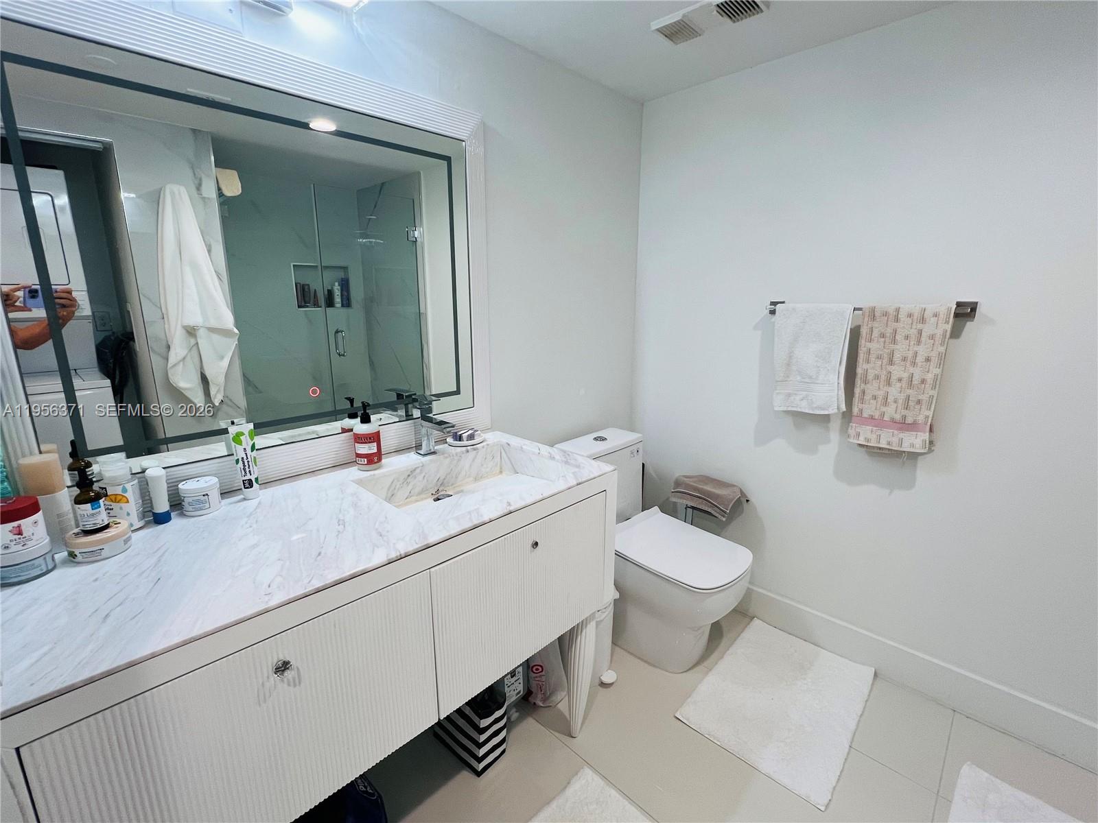 HARBORSIDE AT THE WATERWA - Residential