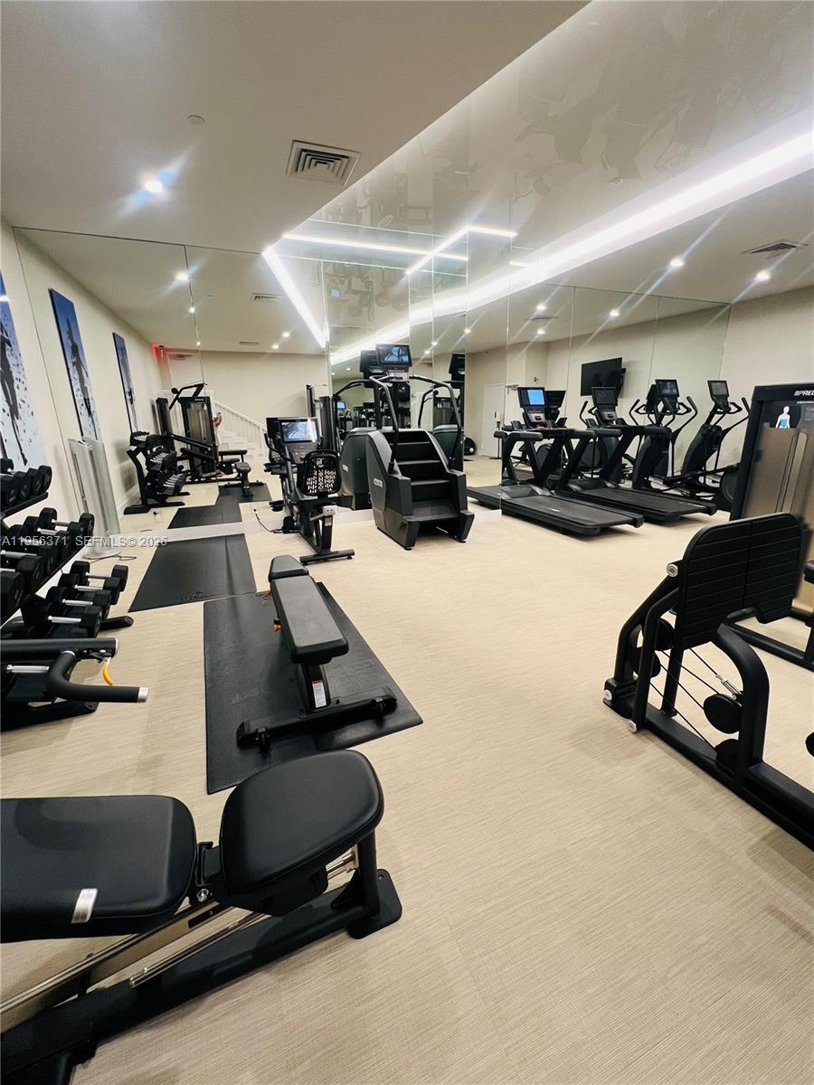 HARBORSIDE AT THE WATERWA - Residential