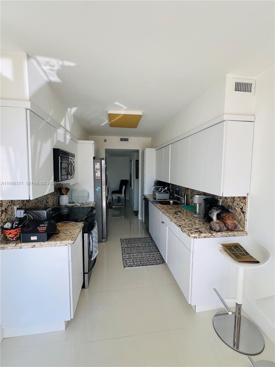 HARBORSIDE AT THE WATERWA - Residential