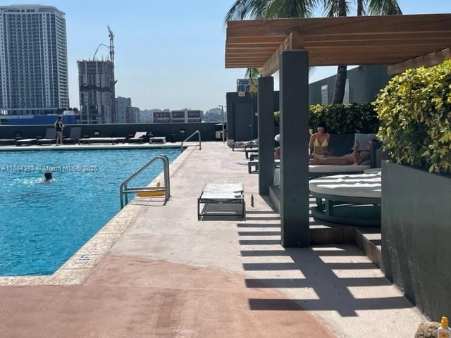 OPERA TOWER CONDO - Residential