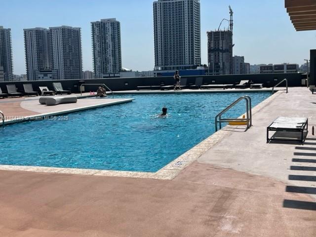 OPERA TOWER CONDO - Residential