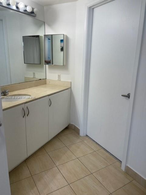 OPERA TOWER CONDO - Residential