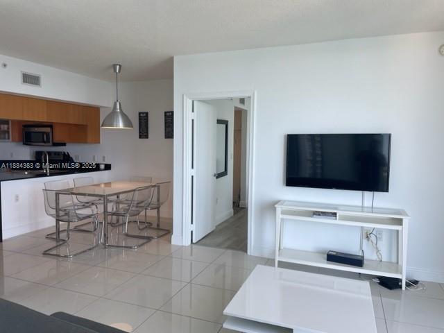 1750 N Bayshore Dr 2201