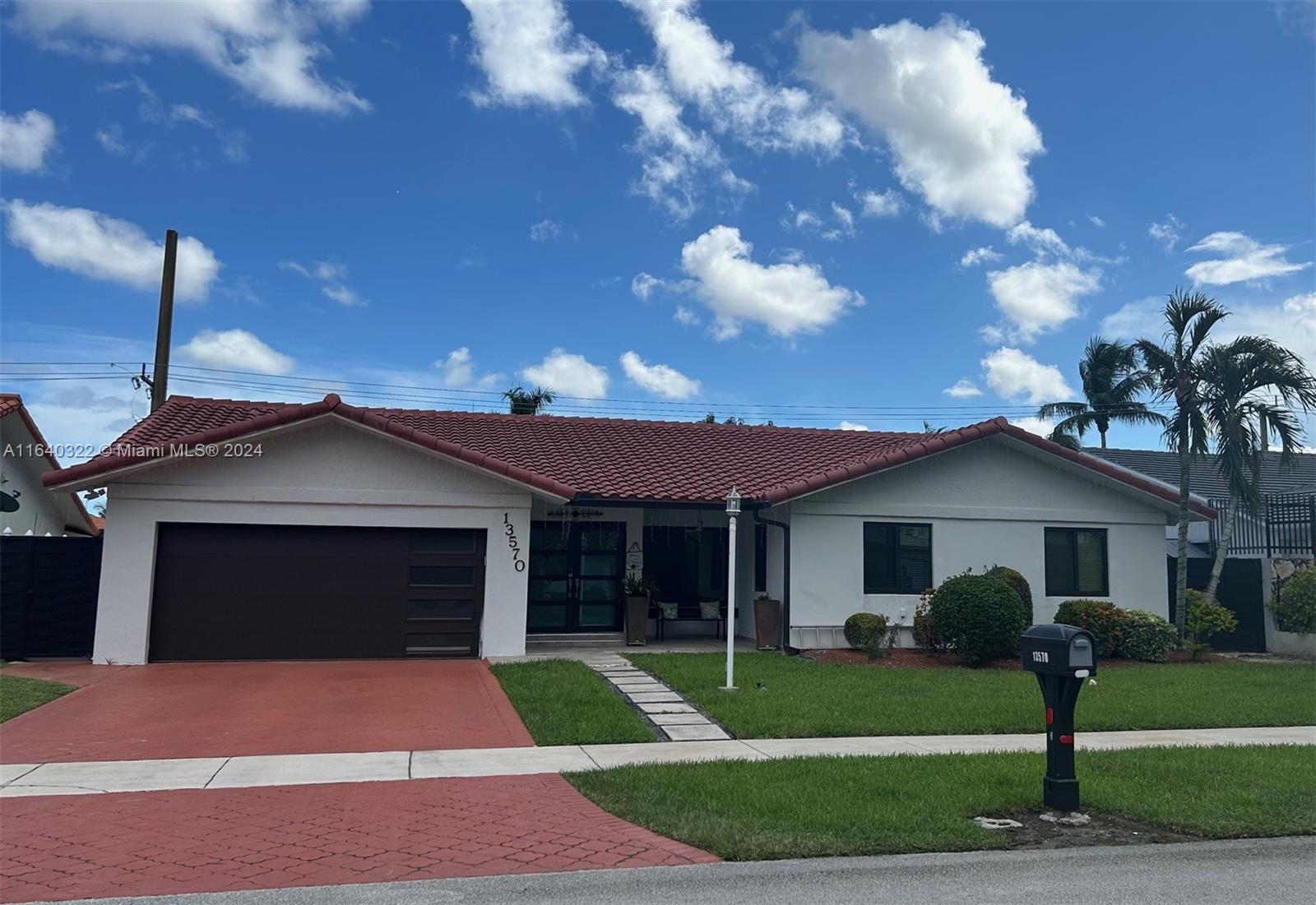 THIS IS IT! Beautiful & remodeled 4/2.5 with large lot on cul de sac. Features include new roof & big covered terrace (2024), impact windows/doors/gar door & metal gates.  Granite counters, SS appliances, wine cooler, inside laundry room, 2 new AC systems, island kitchen & Fam Rm.  Garage under AC with separate small office/bedroom inside garage, fruit trees & no back neighbors with room for a pool! Text/call L/A for appnt & info-you won't be disappointed!  
NOTE: TAX ROLL IS INCORRECT-HOUSE IS ORIGINAL WITH NO ADDITIONS.