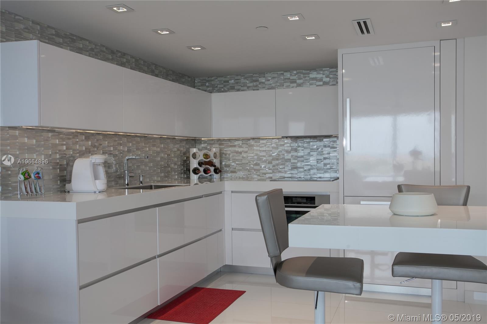 South Pointe Towers - Residential Lease