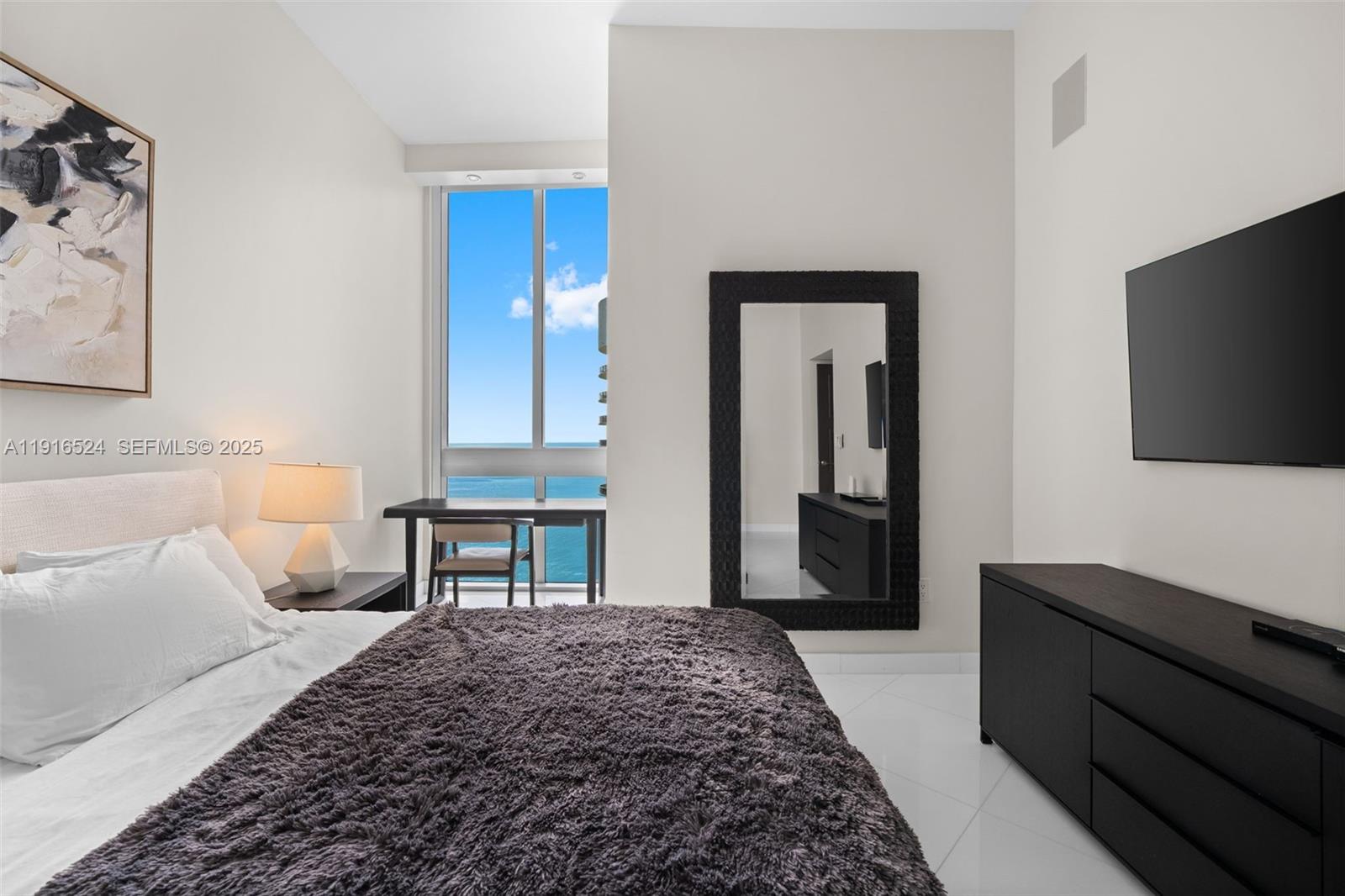 TDR TOWER I CONDO - Residential