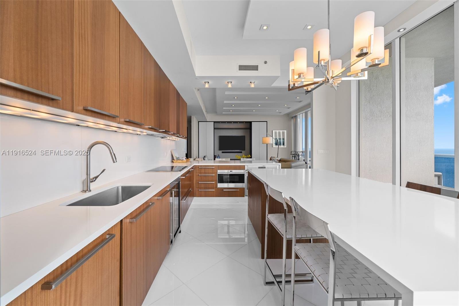 16001 Collins Ave 4001